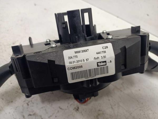 COMMODO CITROEN / PEUGEOT - Vue 3